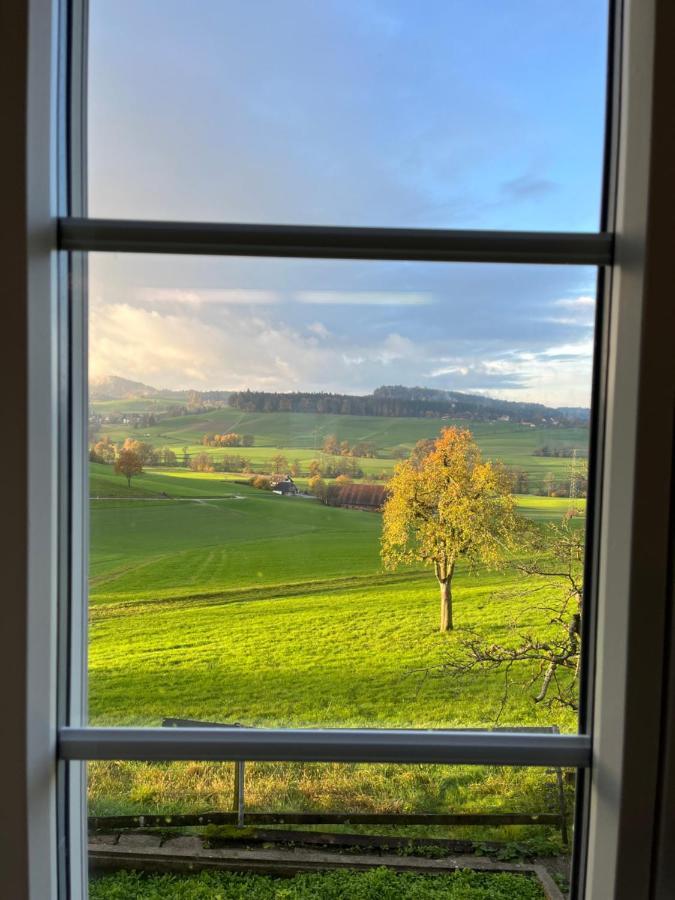 Berghof Erlebnis Ag Bed & Breakfast Pfaffnau Bagian luar foto